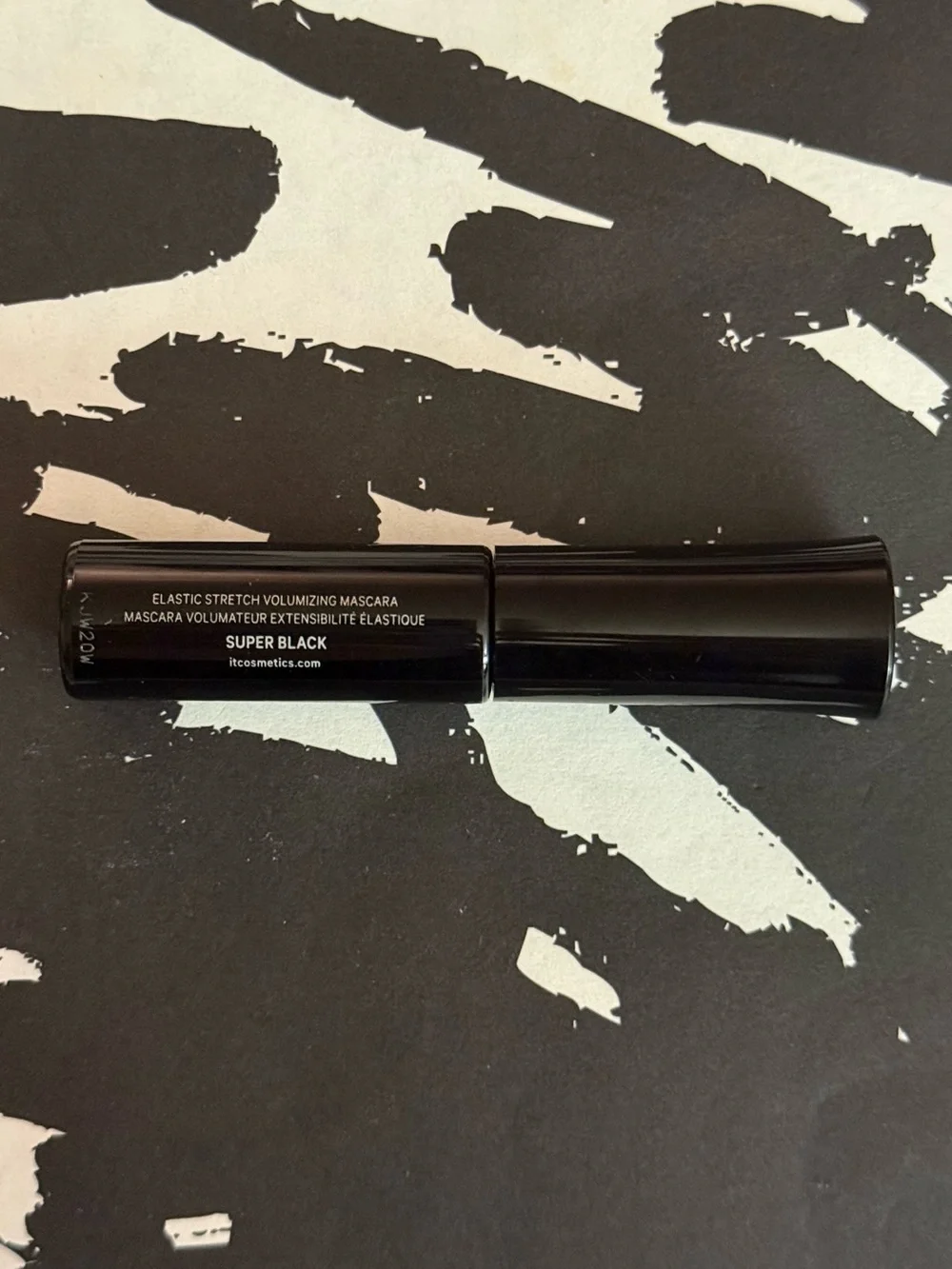 it Cosmetics Mini Superhero Volumizing Mascara Duo in Regular and Waterproof